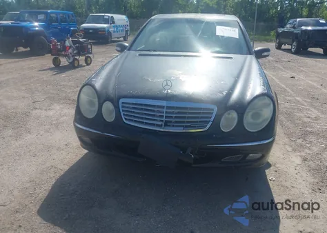 2005 Mercedes-Benz E 320 4Matic z USA, uszkodzony, nr VIN WDBUF82J55X173496